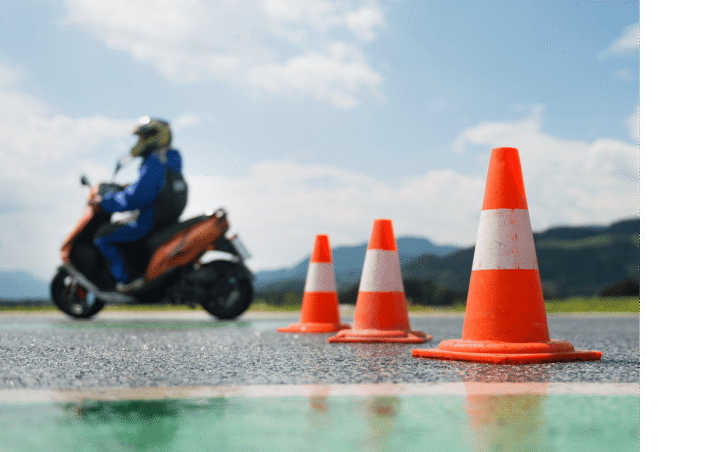 Cómo sacar el carnet de moto: respondemos tus preguntas más frecuentes