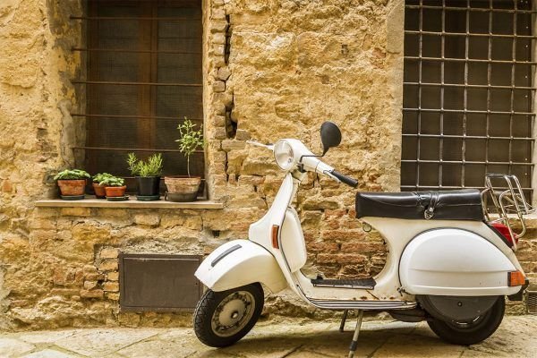 No llego al suelo en mi vespa (1)