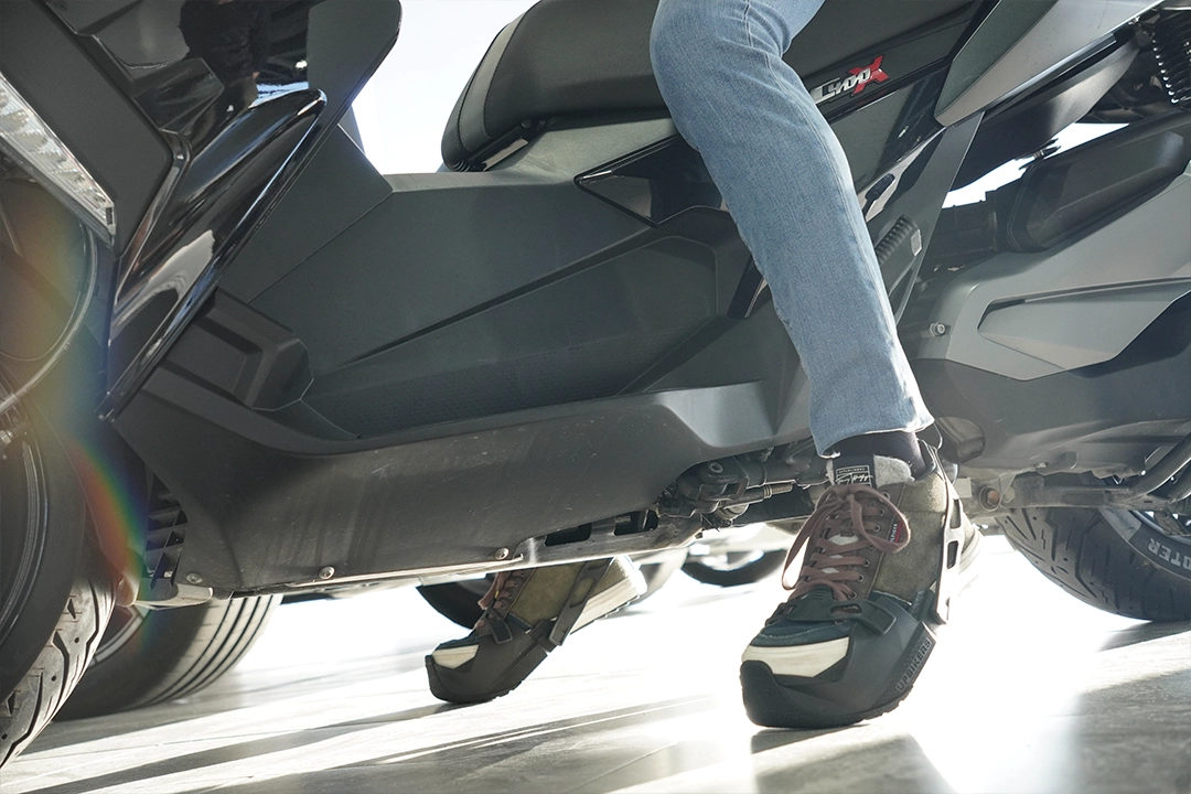 Atasco en Moto - Upbikers