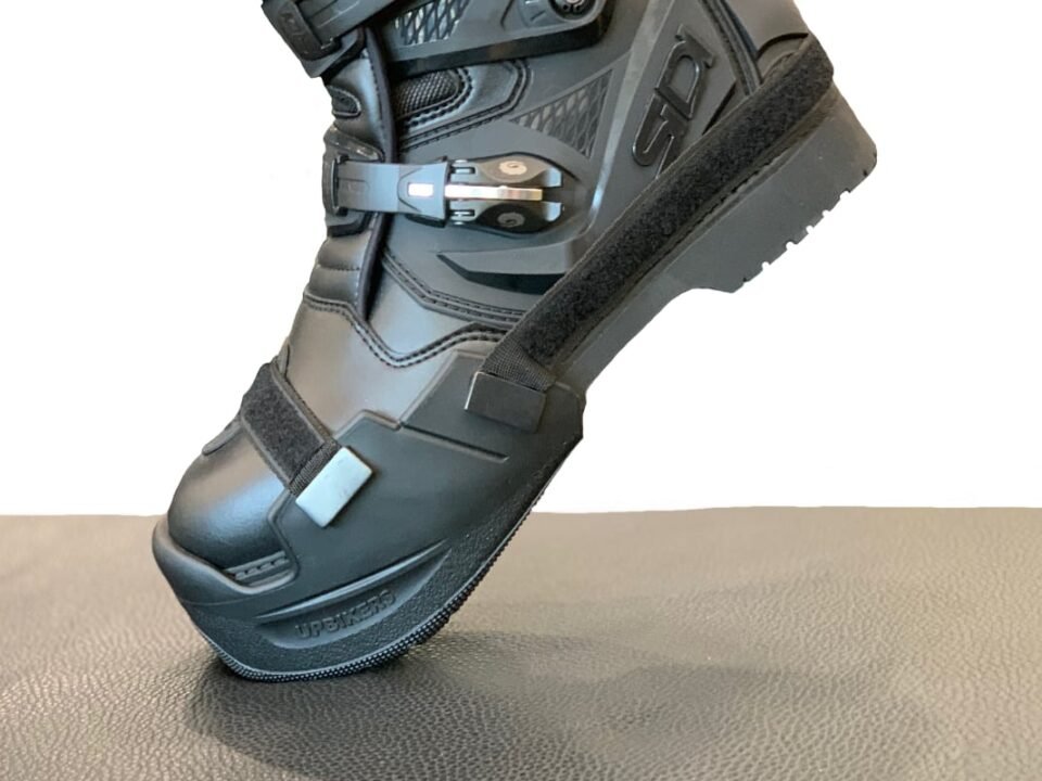 Bota de moto con Upbikers